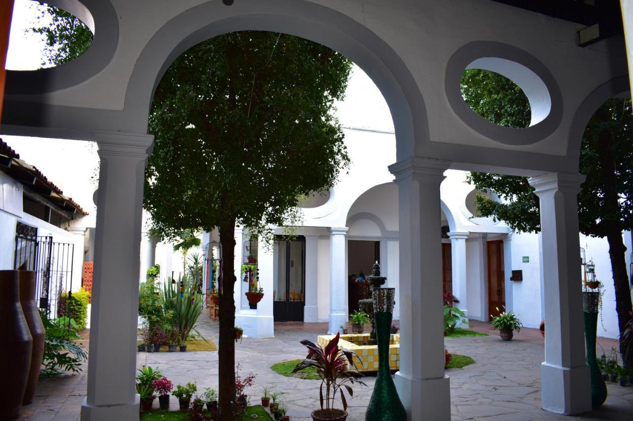 Tlaquepaque Pueblito Hotel Exterior photo